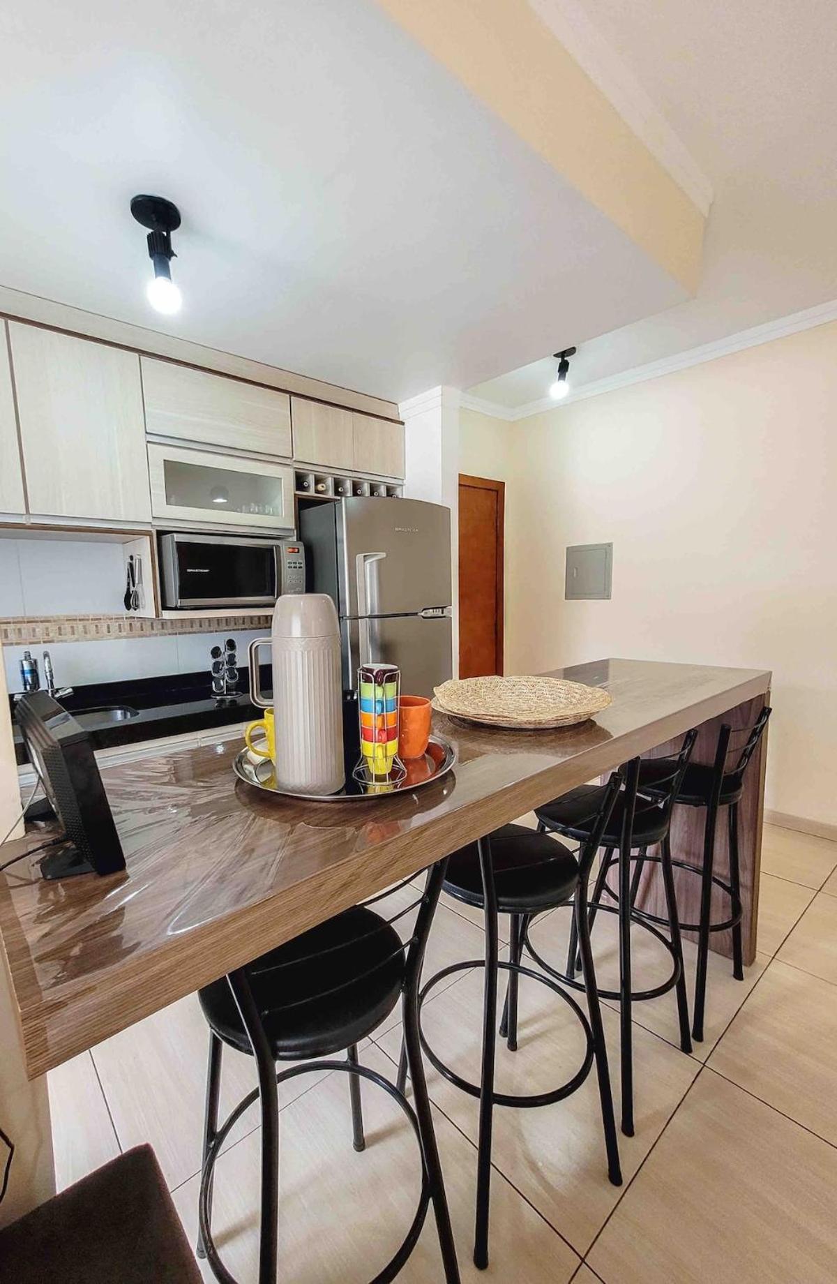 Grande Apt No Centro C/ Cozinha Completa Varanda Посус-ди-Калдас Экстерьер фото