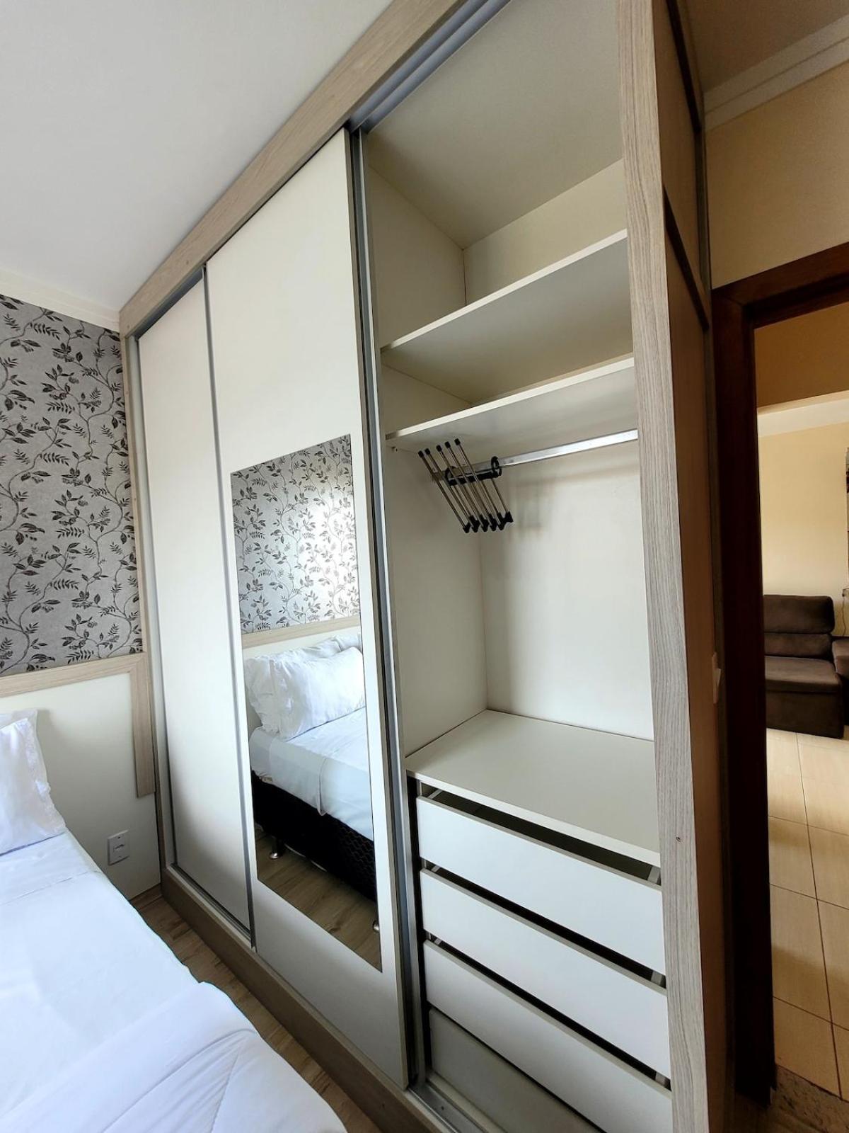 Grande Apt No Centro C/ Cozinha Completa Varanda Посус-ди-Калдас Экстерьер фото